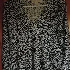 MICHAEL KORS leopard print long sleeve shirt in very nice condition. medium